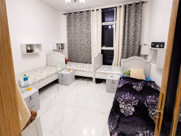 Bed Space & Partition in Sheikh Zayed Road