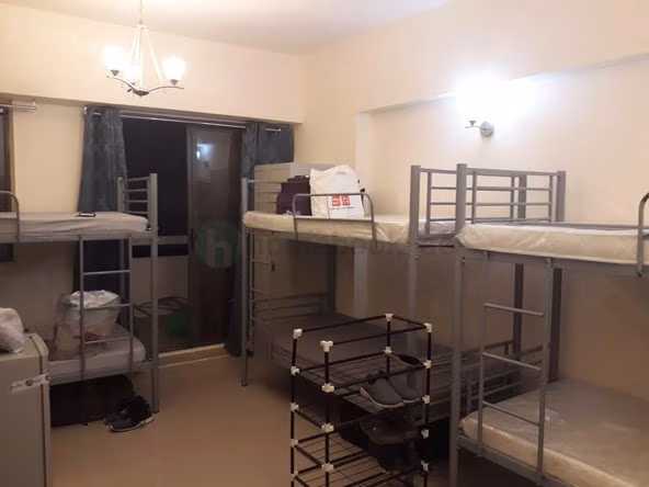 Bed Space & Partition in Sheikh Zayed Road