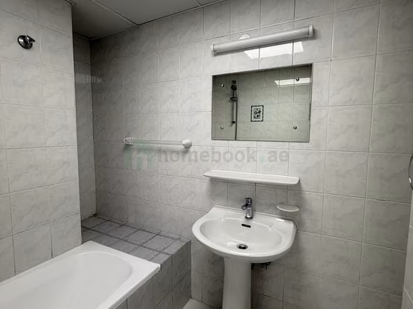 Room for Rent in Hor Al Anz