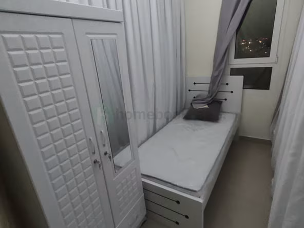 Bed Space & Partition in Al Quoz