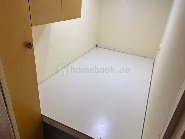 Bed Space & Partition in Al Satwa