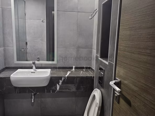 Room for Rent in Al satwa
