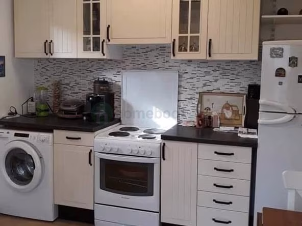 Room for Rent in Al satwa