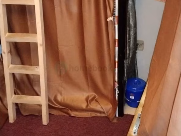 Bed Space & Partition in Al Satwa