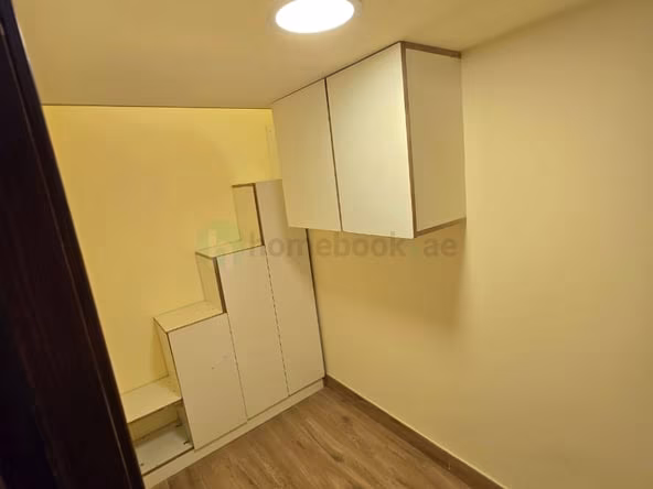 Bed Space & Partition in Al Barsha