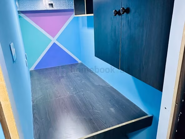 Bed Space & Partition in Al Satwa