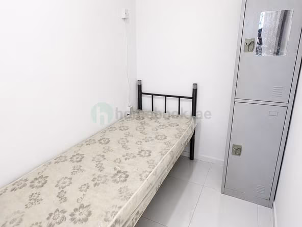 Bed Space & Partition in Sheikh Zayed Road
