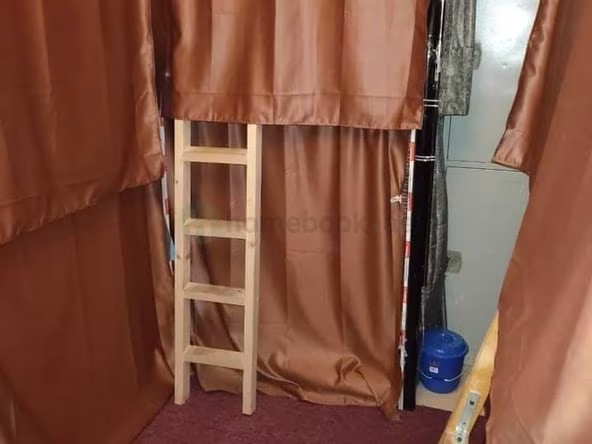 Bed Space & Partition in Al Satwa