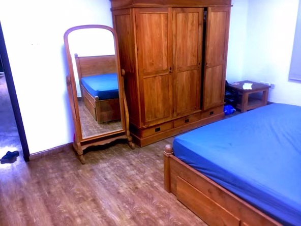 Room for Rent in Al satwa