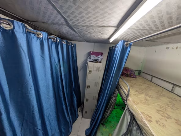 Bed Space & Partition in Al Satwa