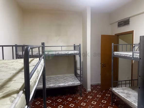Bed Space & Partition in Al Qusais