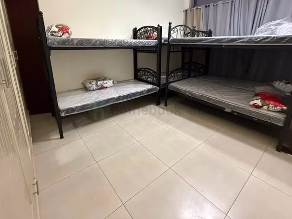 Bed Space & Partition in Muhaisnah