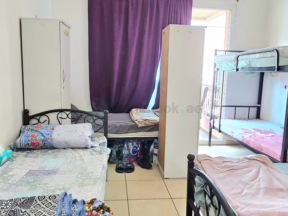 Bed Space & Partition in Al Satwa