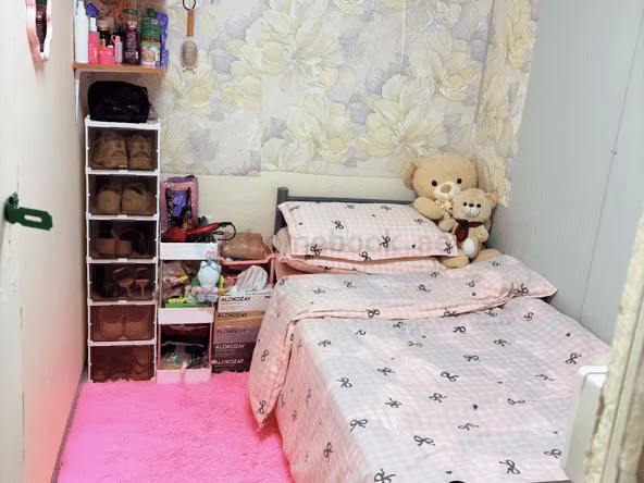 Bed Space & Partition in Al Rashidiya