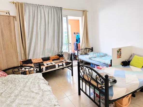 Bed Space & Partition in Al Satwa