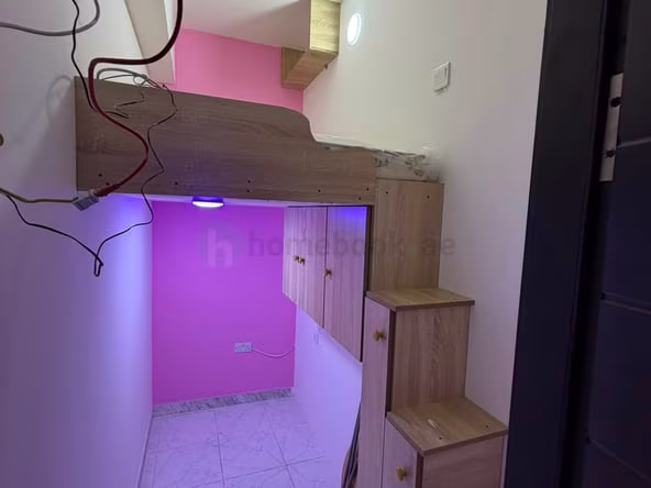 Partition in Bur Dubai