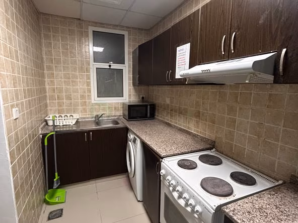 Bed Space & Partition in Dubai Marina