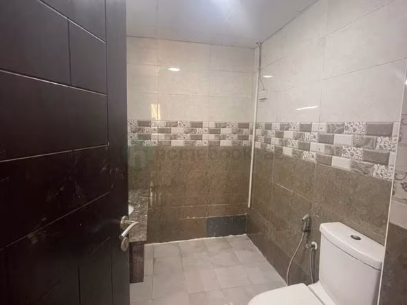 Bed Space & Partition Near Sharaf DG Metro Station