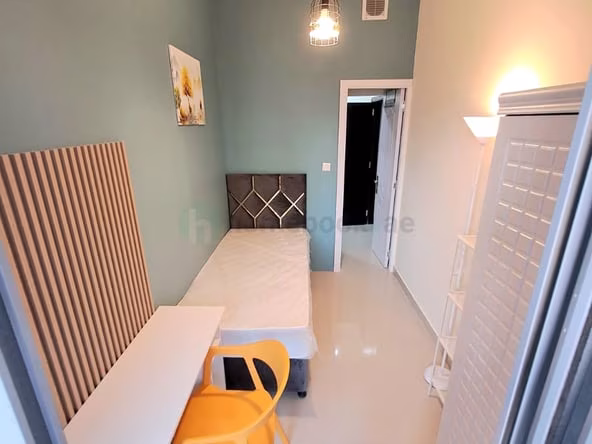 Bed Space & Partition in Dubai Marina