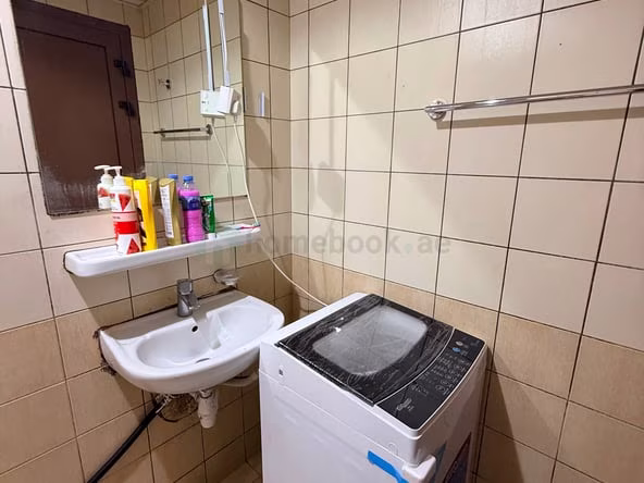 Bed Space & Partition in Al Murar