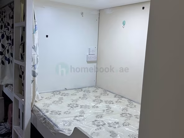 Bed Space in Bur Dubai