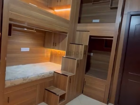 Bed Space in Bur Dubai