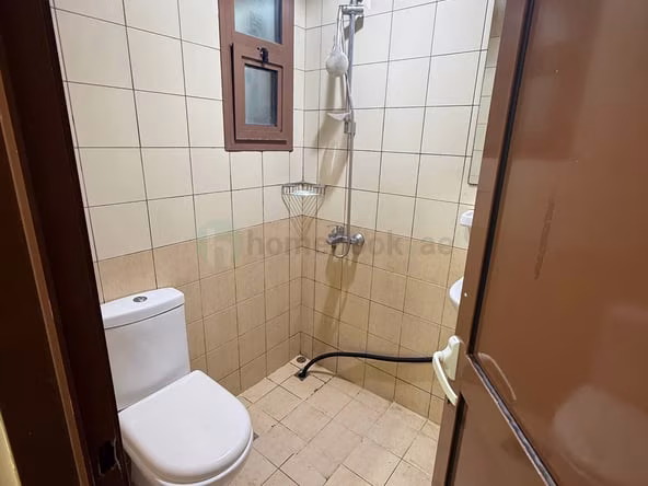 Bed Space & Partition in Al Murar