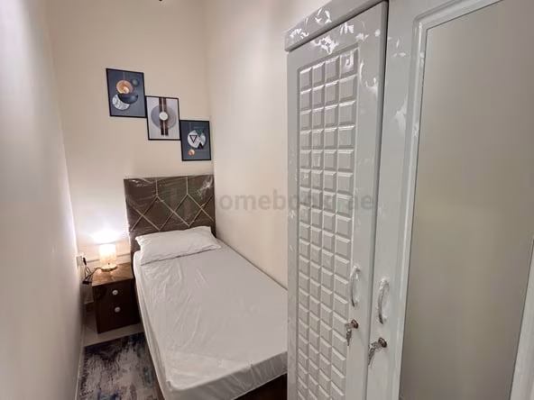 Bed Space & Partition in Dubai Marina