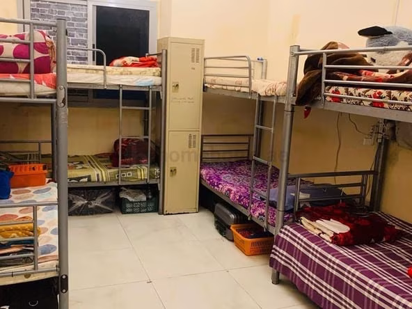 Bed Space & Partition in Al Raffa