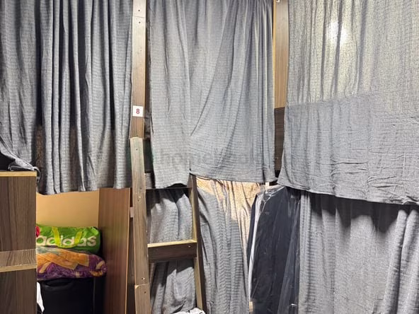 Bed Space & Partition in Al Satwa