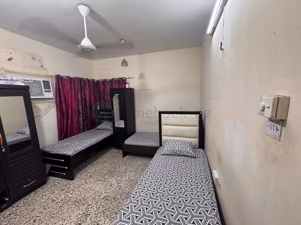Bed Space in Bur Dubai