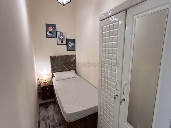 Bed Space & Partition in Dubai Marina