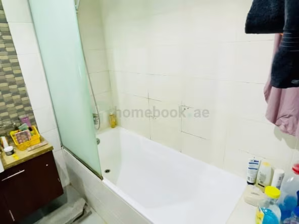 Room for Rent in Al Mankhool