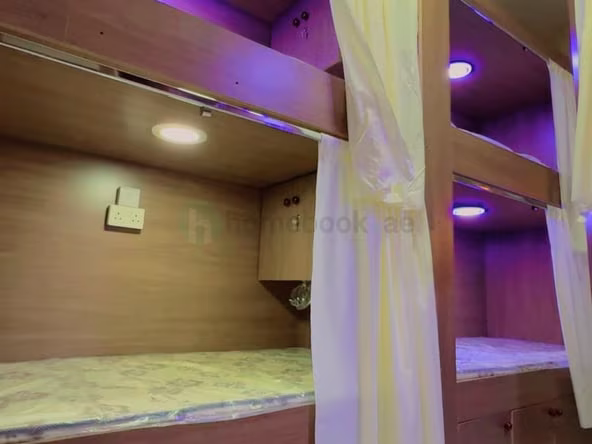 Bed Space & Partition in Naif