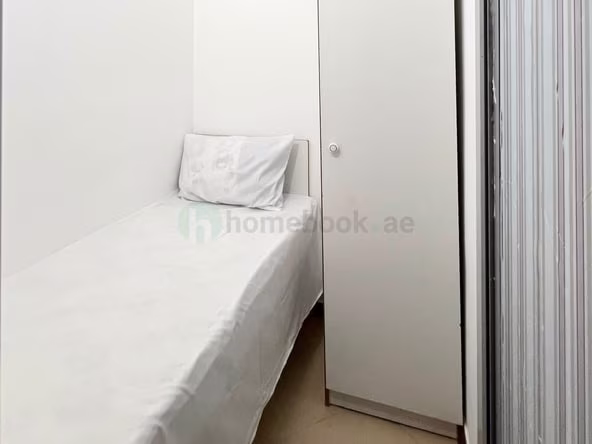 Bed Space & Partition in Dubai Marina