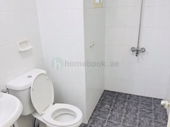 Bed Space & Partition in Al Murar