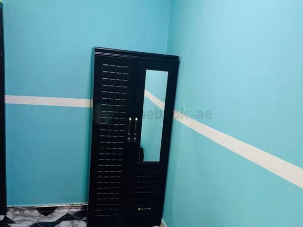 Bed Space & Partition in Naif