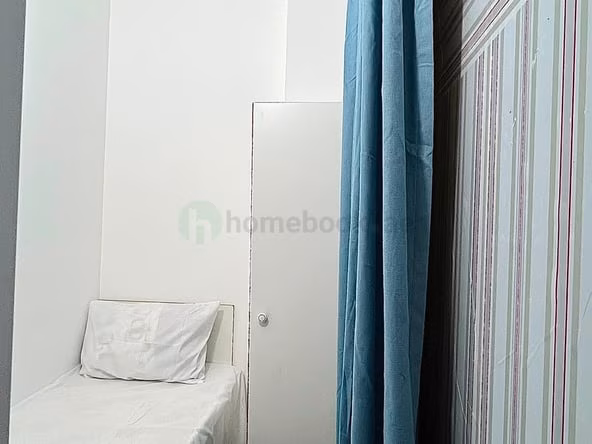 Bed Space & Partition in Dubai Marina
