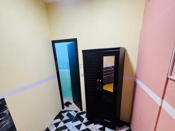 Bed Space & Partition in Naif