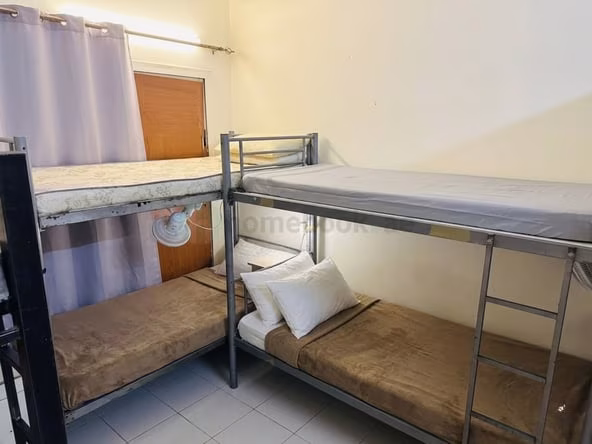 Bed Space & Partition in Al Murar
