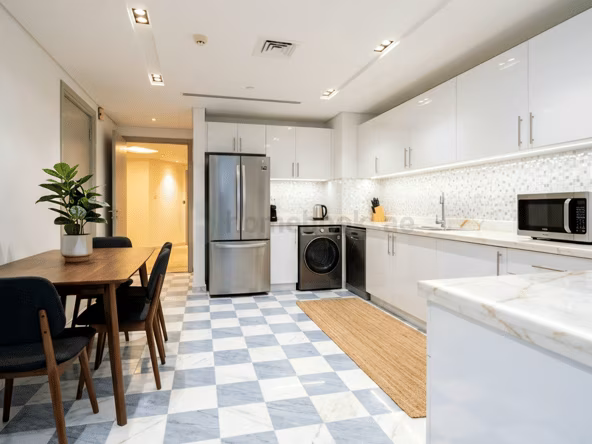 Bed Space & Partition in Sheikh Zayed Road