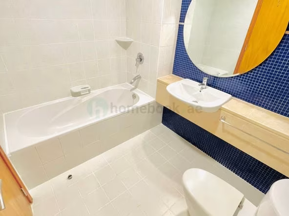 Room for Rent in Sheikh Zayed Road