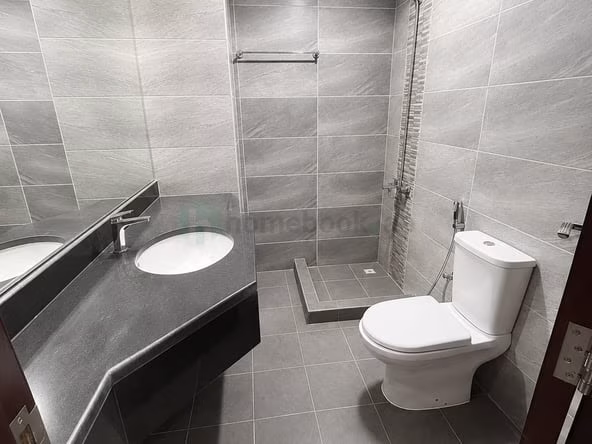 Bed Space & Partition in Al Murar