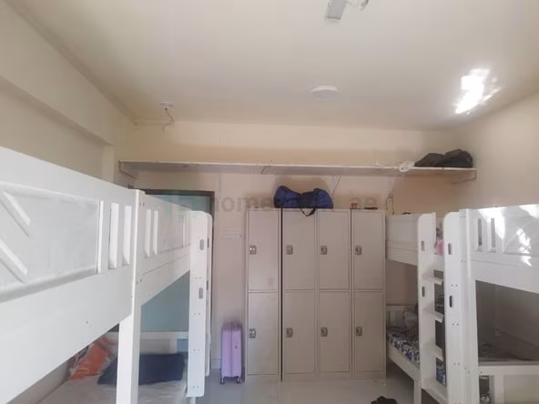 Bed Space & Partition Near Sharaf DG Metro Station