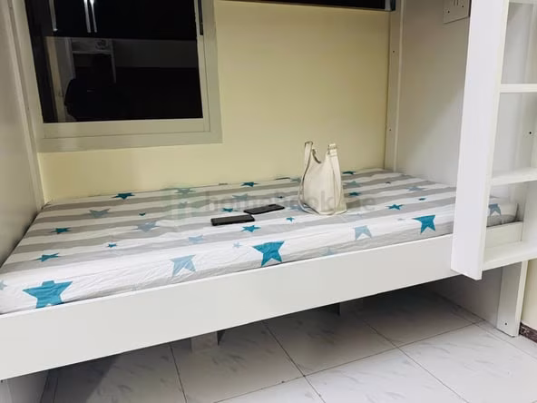 Bed Space & Partition in Al Muteena