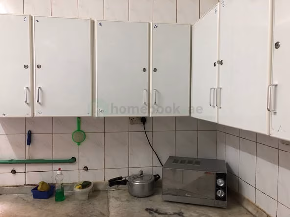 Bed Space in Deira for Monthly Rent