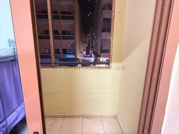 Bed Space in Deira for Monthly Rent
