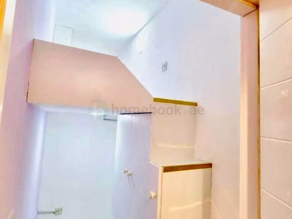 Bed Space & Partition in Naif