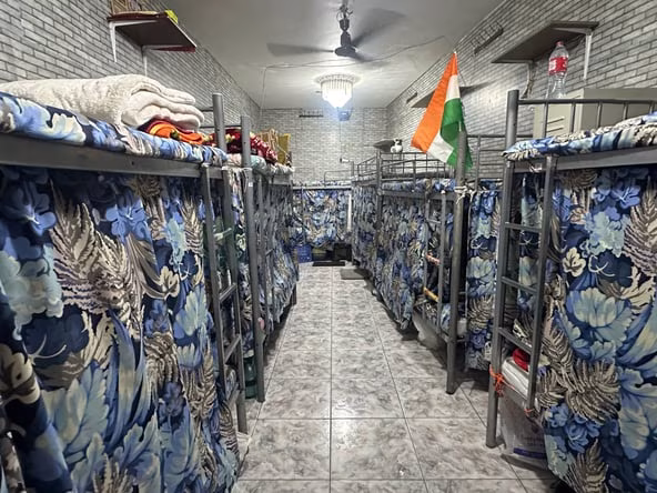 Bed Space in Bur Dubai