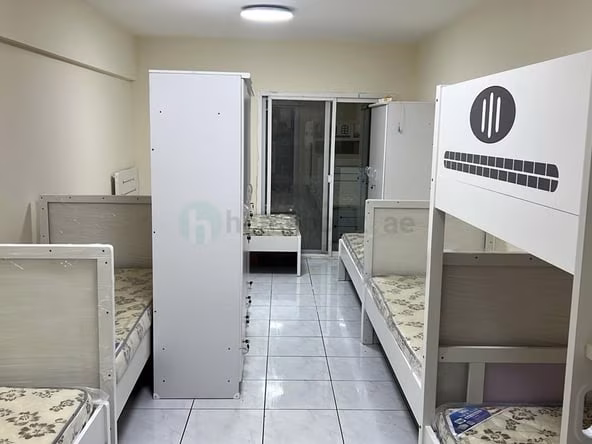 Bed Space in Bur Dubai